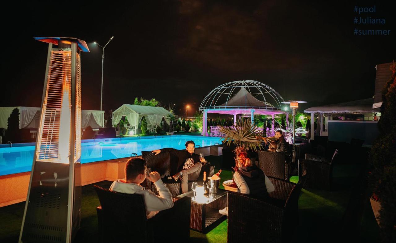Juliana Platinum Brad Hotel Bagian luar foto