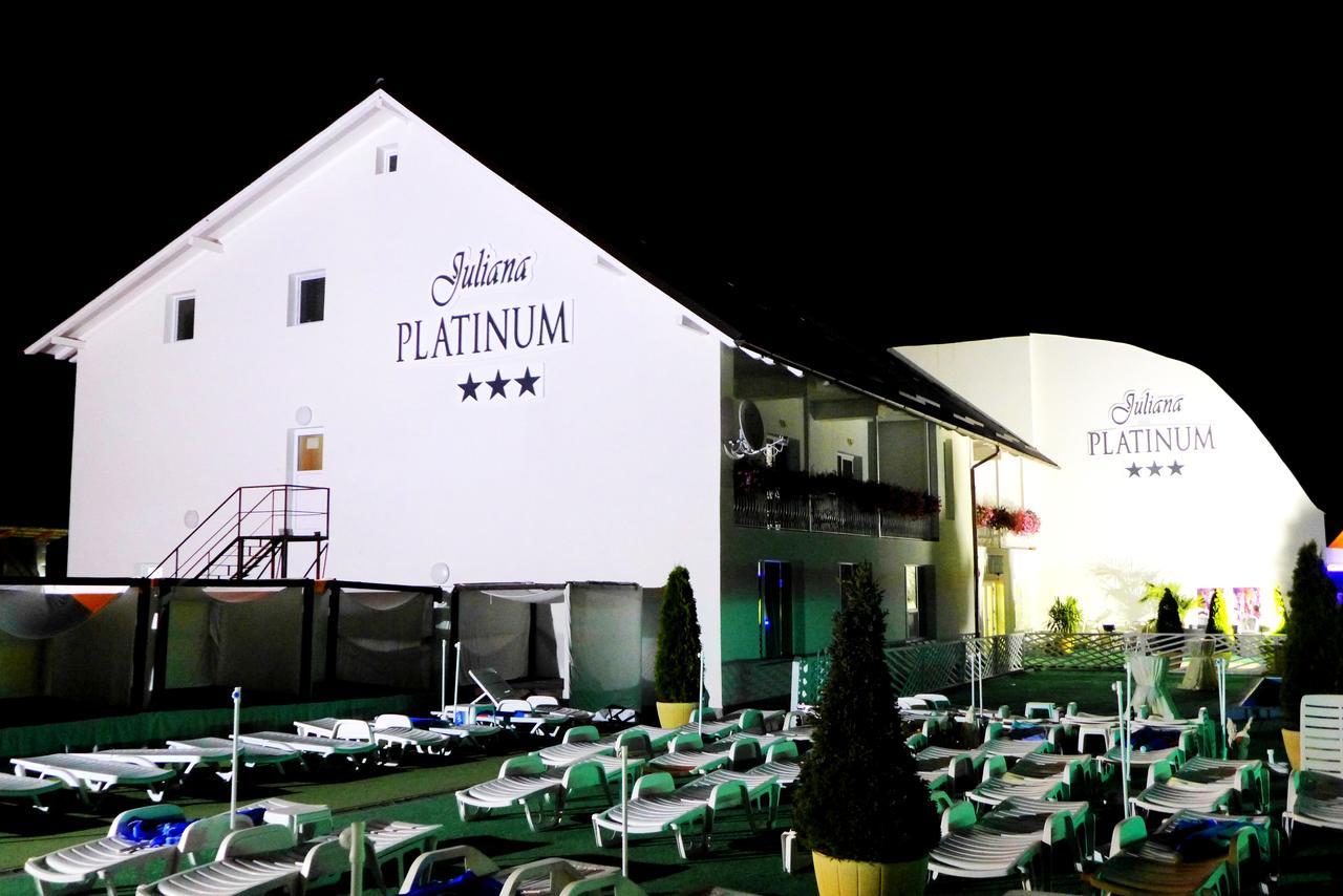 Juliana Platinum Brad Hotel Bagian luar foto